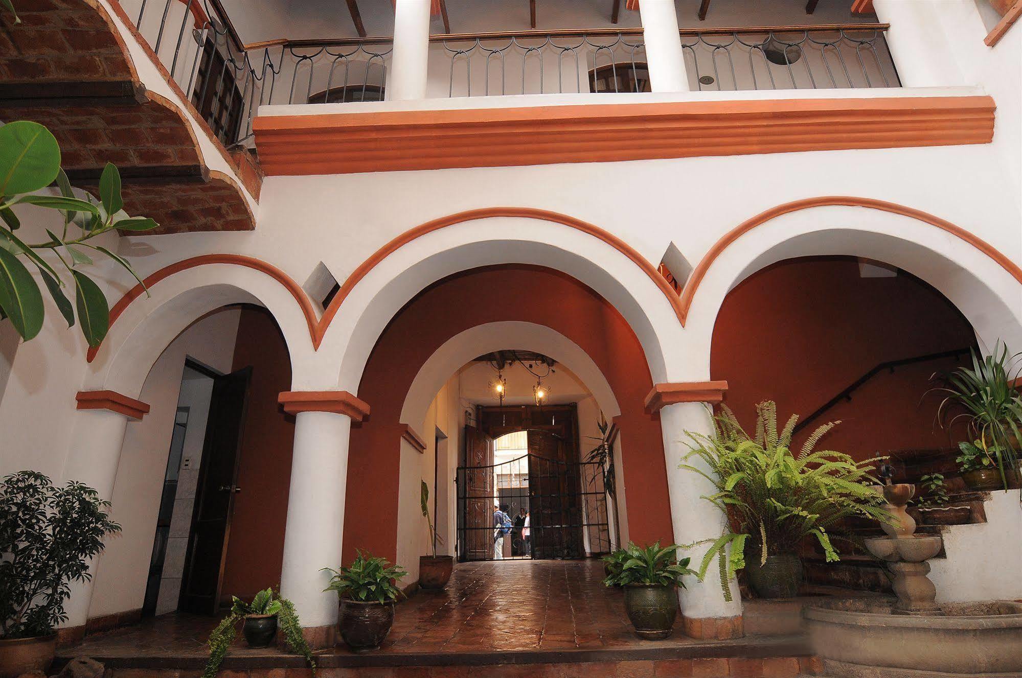 Hostal Recoleta Sur Sucre Dış mekan fotoğraf